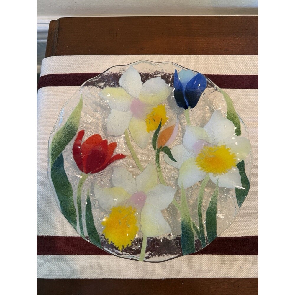 Wm McGrath Fused Glass Floral Plate Round Tulip Daffodil Yellow Red Blue 10"